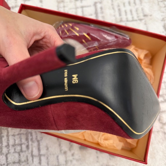 Charles Jourdan Suede Red Gold 5" Heel Pointed Toe Pumps Leather Sole Sz 9M - Picture 4 of 6